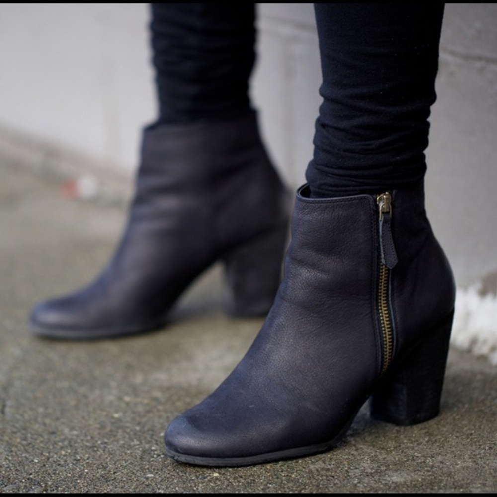 bp Trolley ankle bootie